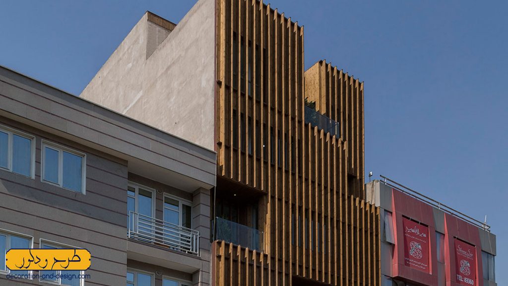 نمای چوبی ساختمان در شیراز
