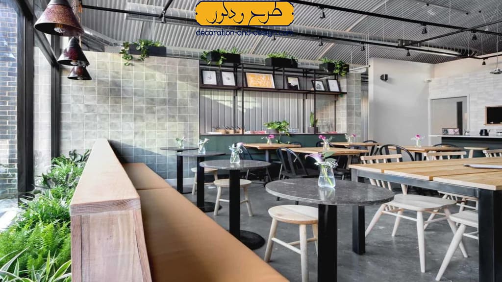 دکوراسیون دیوارها در فضای کافی شاپ 